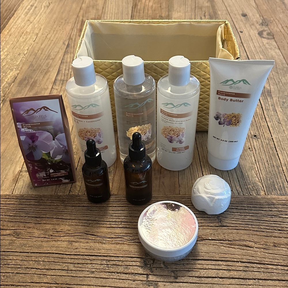 Purelis Frankincense Myrh Bath and body gift set